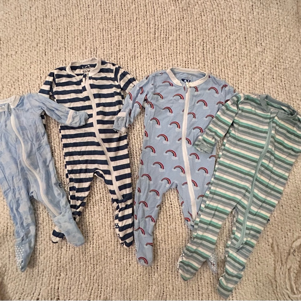 KickeePants bundle of 4 size NB -0-3 Months